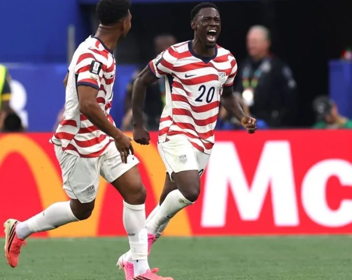CONHEÇA BALOGUN, ATACANTE LIBERADO PELA FIFA APÓS POLÊMICA ENVOLVENDO TRUMP CONHEÇA BALOGUN, ATACANTE LIBERADO PELA FIFA APÓS POLÊMICA ENVOLVENDO TRUMP