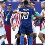 FRANÇA AVANÇA NO MUNDIAL APÓS VITÓRIA, MAS ÁRBITRO É CRITICADO