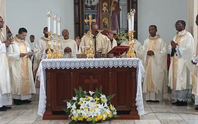 Diocese de Mindelo Celebra Ordenação Presbiteral de Patrick Mendes Afonso