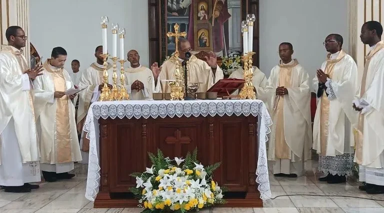 Diocese de Mindelo Celebra Ordenação Presbiteral de Patrick Mendes Afonso