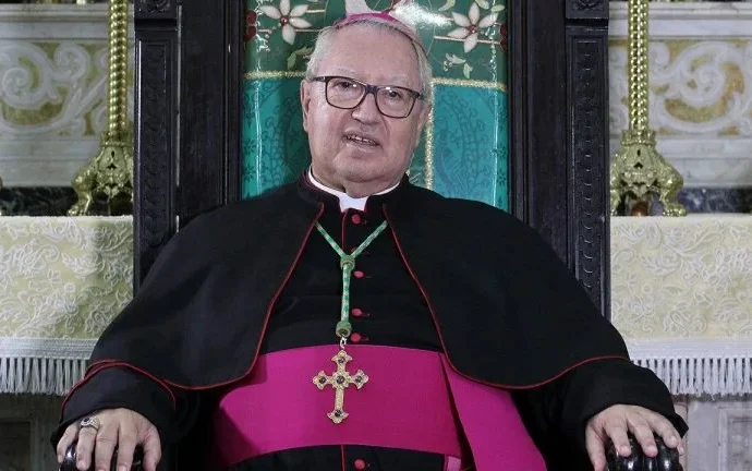 Dom Roberto e o Legado da Paciência e Esperança