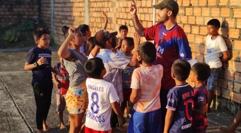 Papa Leão XIV convoca jovens peruanos a transformarem dor em esperança