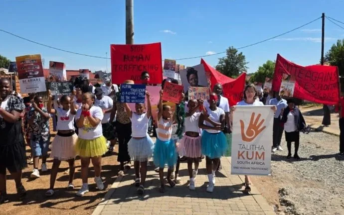Rede Talitha Kum: Relatório Anual Revela Desafios no Combate ao Tráfico Humano