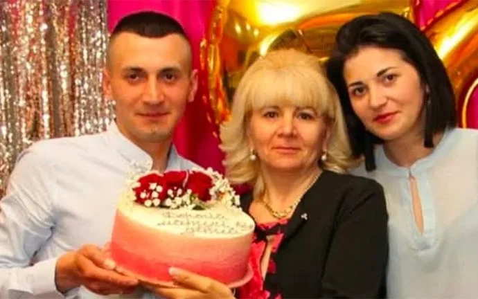 Mãe de policial morto em Bakhmut compartilha sua história de dor e esperança