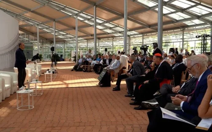 Reflexões sobre Paz e Tecnologia em Encontro no Borgo Laudato si’