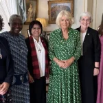 Irmãs católicas se reencontram com a Rainha Camilla na Clarence House