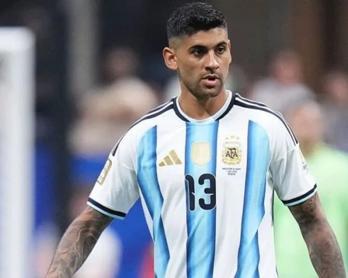 CRISTIAN ROMERO IGNORA CUMPRIMENTO DE TRUMP NA FINAL DA COPA