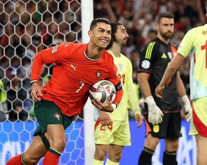 CR7 X YAMAL: PORTUGAL E ESPANHA DISPUTAM VAGA NAS QUARTAS DA COPA CR7 X YAMAL: PORTUGAL E ESPANHA DISPUTAM VAGA NAS QUARTAS DA COPA