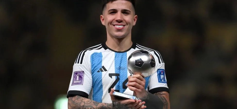 MELHOR JOGADOR JOVEM: VENCEDORES DA COPA DO MUNDO MELHOR JOGADOR JOVEM: VENCEDORES DA COPA DO MUNDO