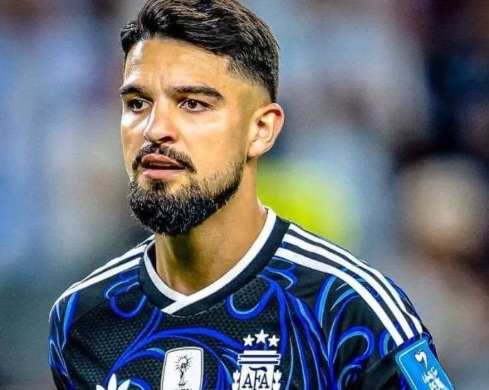 FLACO LÓPEZ É ELOGIADO NA ESPANHA POR ATITUDE NA FINAL DA COPA DO MUNDO