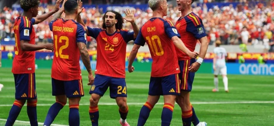 SELEÇÃO DA COPA DO MUNDO DOMINA COM JOGADORES ESPANHÓIS