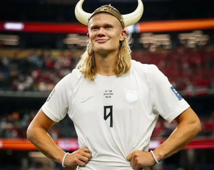 ERLING HAALAND: O FENÔMENO QUE CONQUISTA A INTERNET