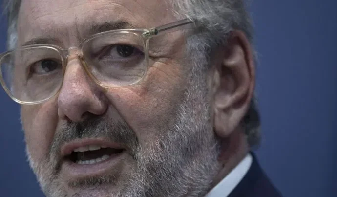 Governo brasileiro responde a demandas dos EUA em negociações comerciais