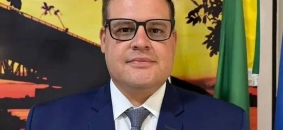 JOÃO PAULO ARAÚJO É REELEITO PRESIDENTE DA CÂMARA MUNICIPAL DE CASTILHO JOÃO PAULO ARAÚJO É REELEITO PRESIDENTE DA CÂMARA MUNICIPAL DE CASTILHO