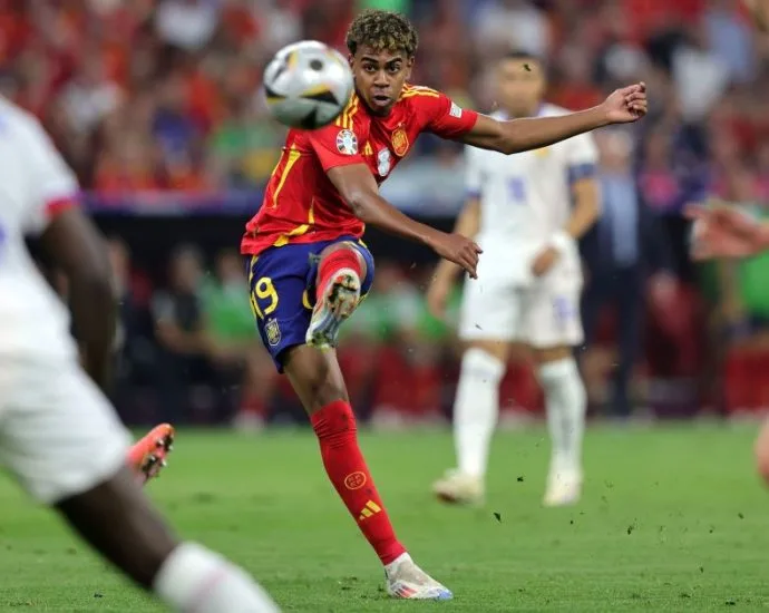 LAMINE YAMAL PROVOCA FRANÇA ANTES DA SEMIFINAL DA COPA DO MUNDO