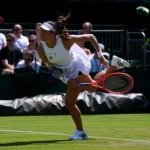 Luisa Stefani disputa semifinal em Wimbledon: saiba onde assistir
