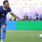 MBAPPÉ MARCA E FRANÇA SUPERA RETRANCA DO PARAGUAI NAS QUARTAS