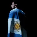 EL ÚLTIMO TANGO: MESSI REVELA CHUTEIRA PARA A FINAL DA COPA
