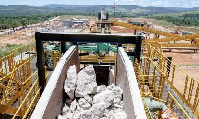 Setor de Lítio em Minas Gerais Aponta Retomada Após Anos Difíceis