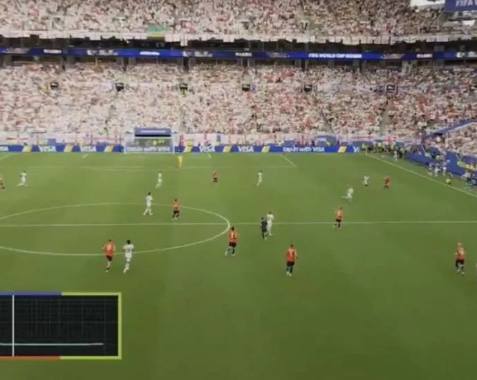 FIFA ESCLARECE POLÊMICA DO GOL DA INGLATERRA COM USO DE SENSOR FIFA ESCLARECE POLÊMICA DO GOL DA INGLATERRA COM USO DE SENSOR