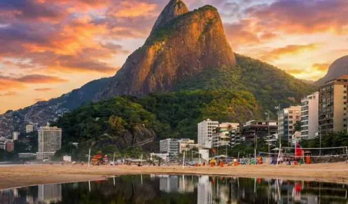 Previsão do Tempo no Rio de Janeiro: Céu Aberto e Chuva Durante a Semana