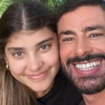 Cauã Reymond compartilha presentes recebidos da filha Sofia após viagem à Europa
