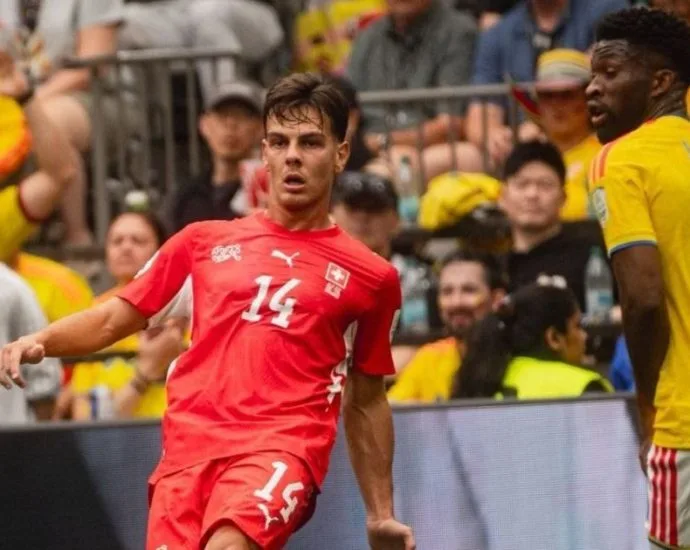 SUÍÇA BATE COLÔMBIA NOS PÊNALTIS E VOLTA ÀS QUARTAS DA COPA