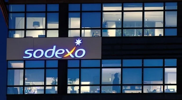 Sodexo revisa projeção de receita após desempenho positivo no terceiro trimestre