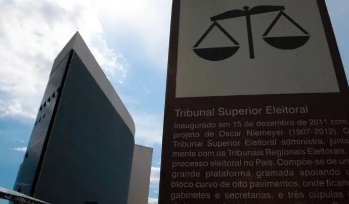 TSE Propõe Selo de Acerto para Pesquisas Eleitorais, Gerando Controvérsia no Setor