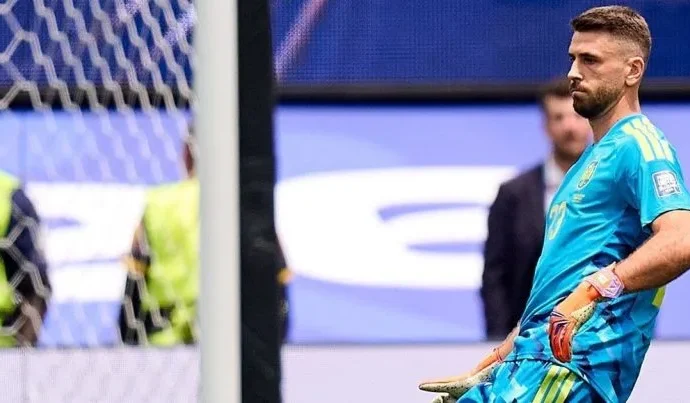 Unai Simón estabelece novo recorde de minutos sem sofrer gols na Copa do Mundo