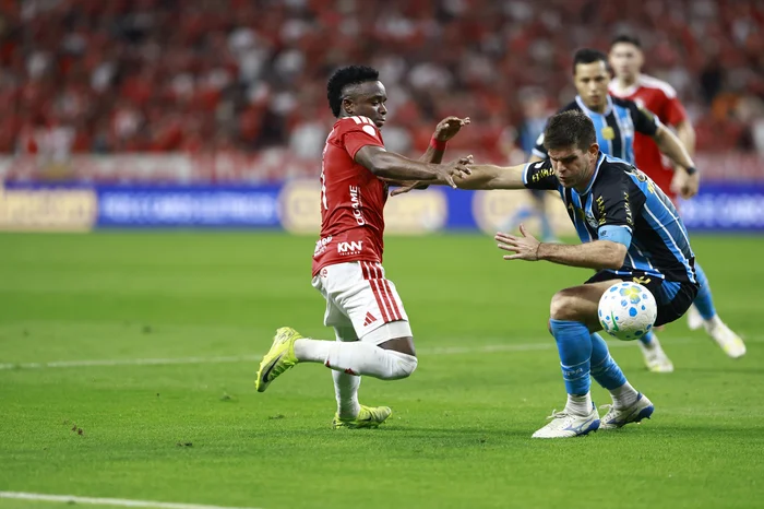 Internacional e Grêmio empatam e definem classificação na Arena