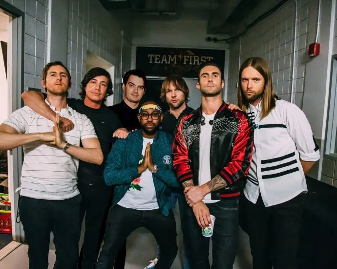 Maroon 5 traz exigências inusitadas para show em São José do Rio Preto