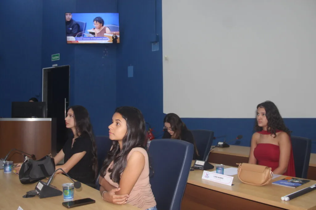 Na 4ª sessão, Parlamento Jovem mostra força e transforma ideias da juventude em propostas para Três Lagoas