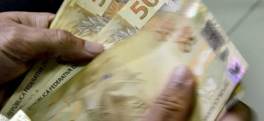 Programa de renegociação de dívidas termina nesta segunda-feira (31)