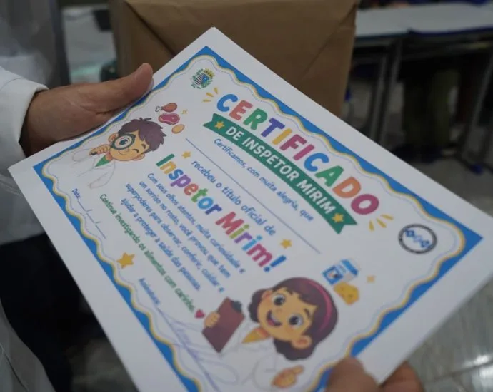 Inspetores Mirins recebem aula sobre segurança alimentar em Araçatuba Inspetores Mirins recebem aula sobre segurança alimentar em Araçatuba