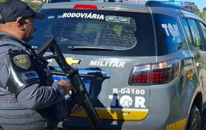 Mulher é detida com 2 kg de haxixe na SP-300