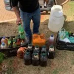 Castilho realiza nova coleta de óleo de cozinha usado para conscientização ambiental