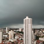 Frente fria traz chuvas e ventos intensos ao interior de SP