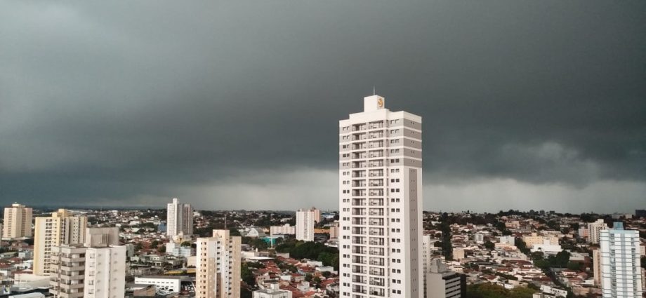 Frente fria traz chuvas e ventos intensos ao interior de SP