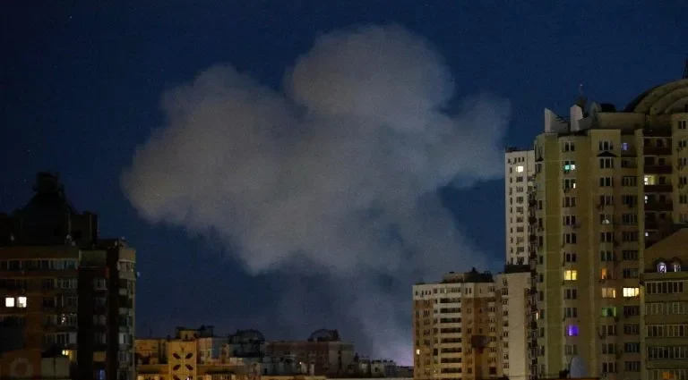 Conflito entre Ucrânia e Rússia gera mortes e ataques a portos