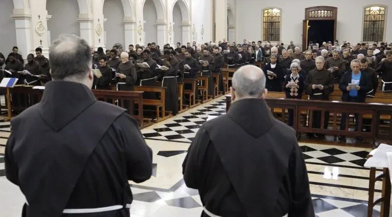 Capítulo das Esteiras 2026 reúne comunidade franciscana em Agudos (SP)