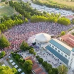 Papa pede aos jovens que redescubram a beleza do encontro com Deus