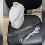 Mulher é presa após atear fogo em carro do ex-namorado em Penápolis