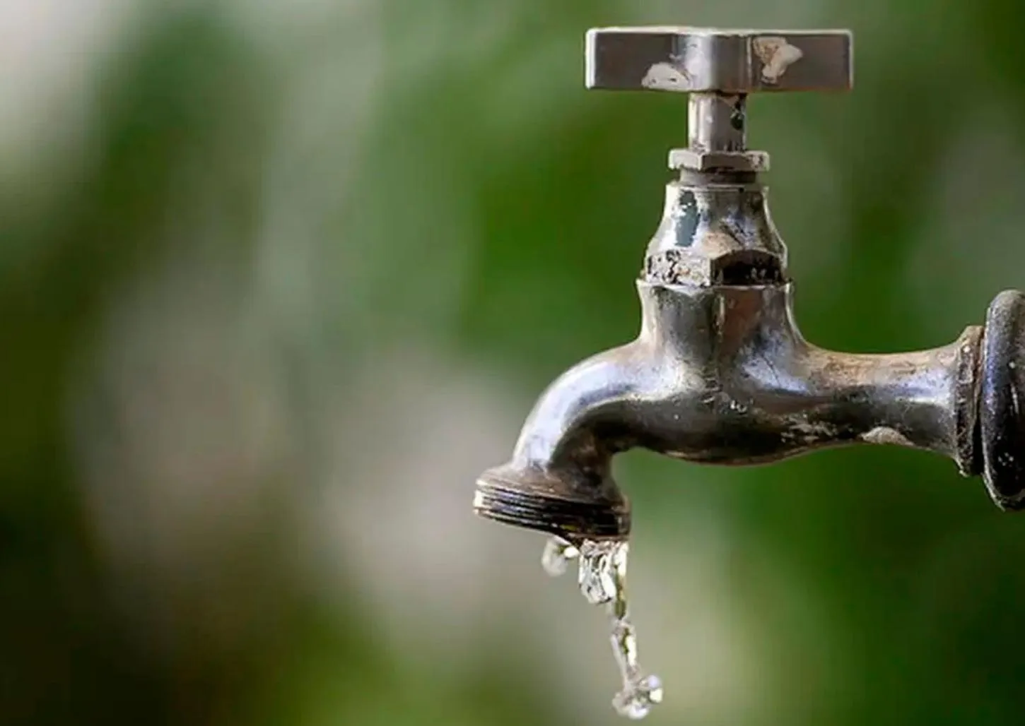 Interrupção no abastecimento de água atinge bairros de Três Lagoas; normalização prevista para 23h
