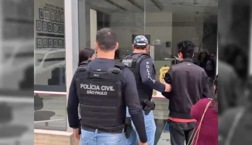 Professor de futsal é preso suspeito de crimes sexuais contra adolescentes