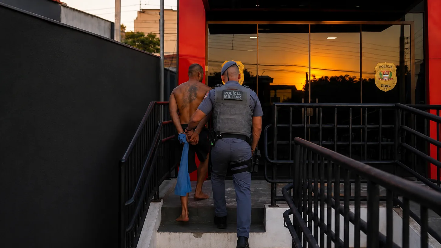 POLÍCIA MILITAR CAPTURA PROCURADO PELA JUSTIÇA EM CASTILHO (SP)