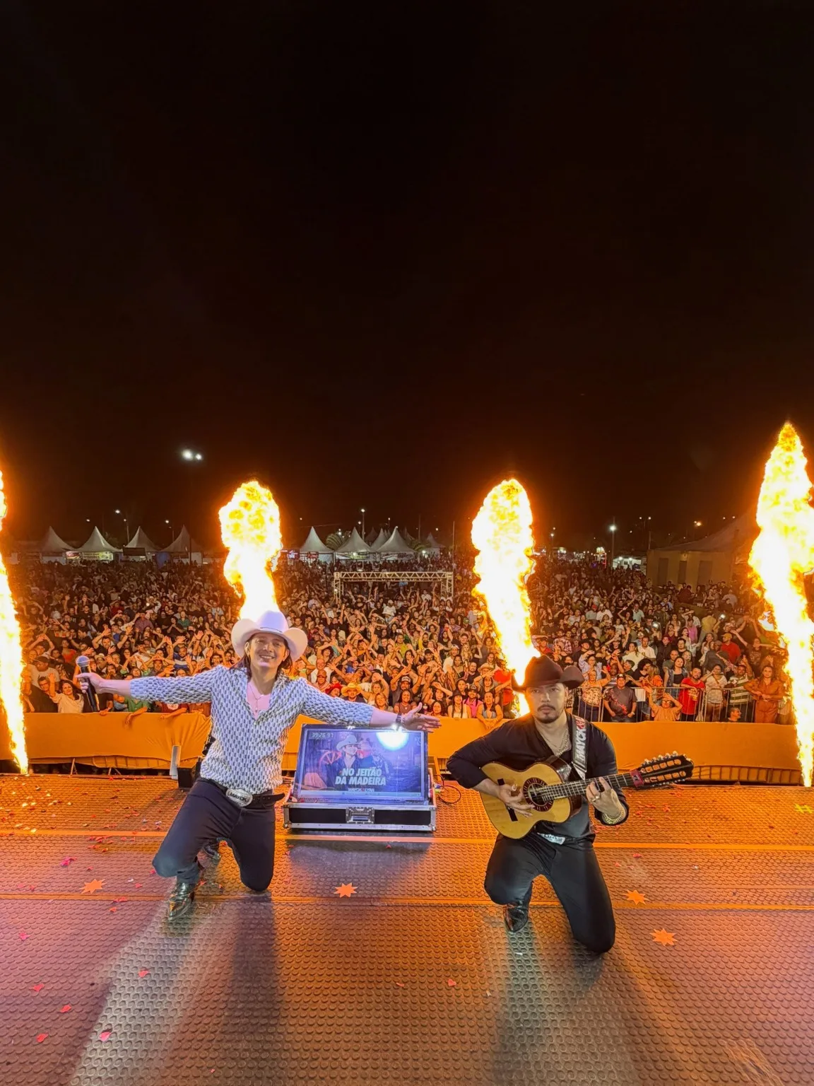 Mayck & Lyan celebram os 73 anos de Castilho em noite de