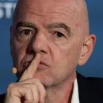 FIFA demite diretor após críticas a Infantino