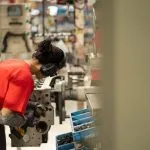 Falta de confiança atinge 25 setores industriais em agosto, aponta CNI