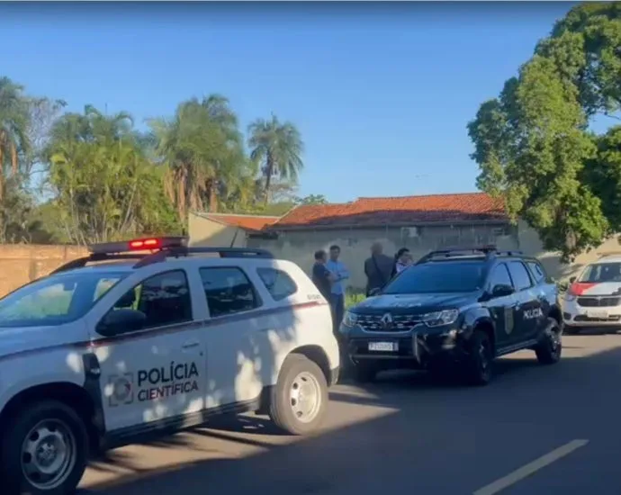 Filho é preso após confessar assassinato do pai em Araçatuba Filho é preso após confessar assassinato do pai em Araçatuba